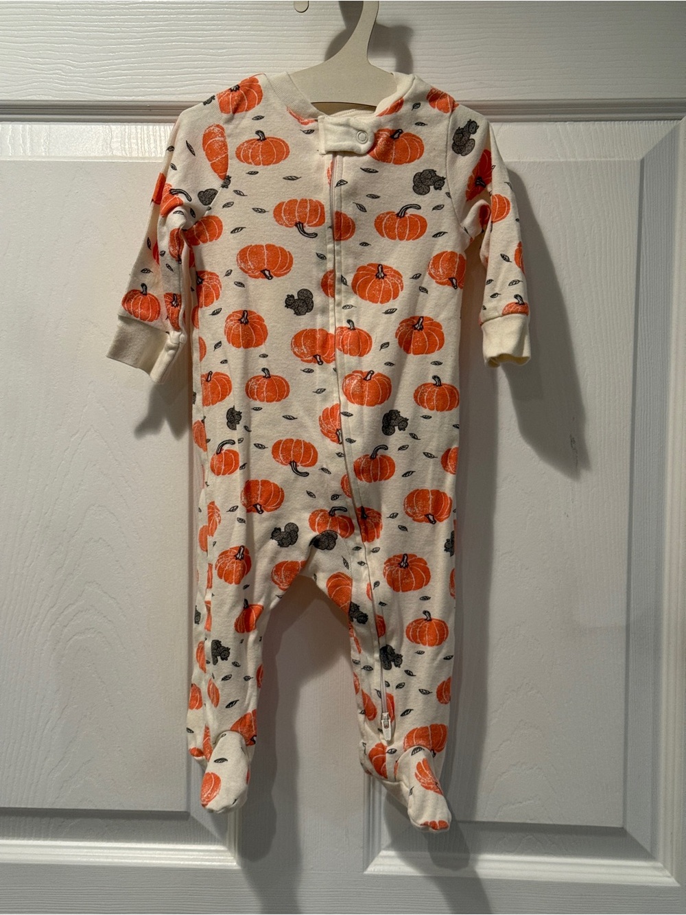Little Planet Organic Cream Pumpkins & Squirrels Sleep & Play Footie Pajamas 6M